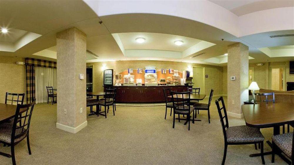 Holiday Inn Express Radcliff Fort Knox By Ihg Exteriör bild