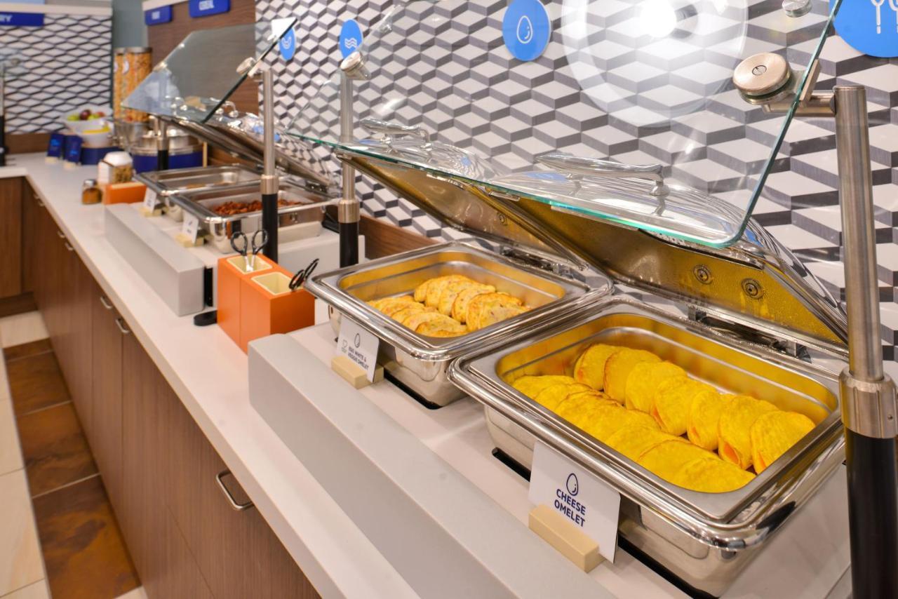Holiday Inn Express Radcliff Fort Knox By Ihg Exteriör bild