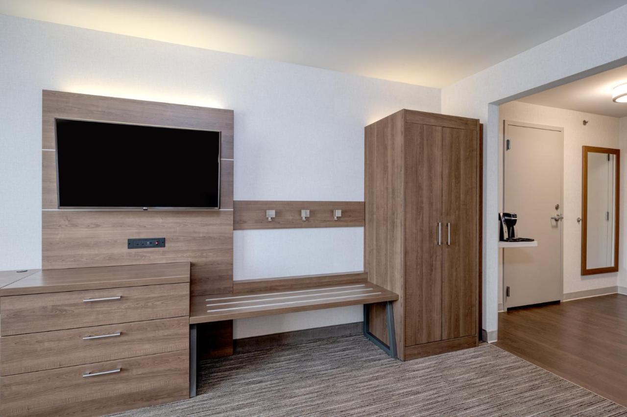 Holiday Inn Express Radcliff Fort Knox By Ihg Exteriör bild