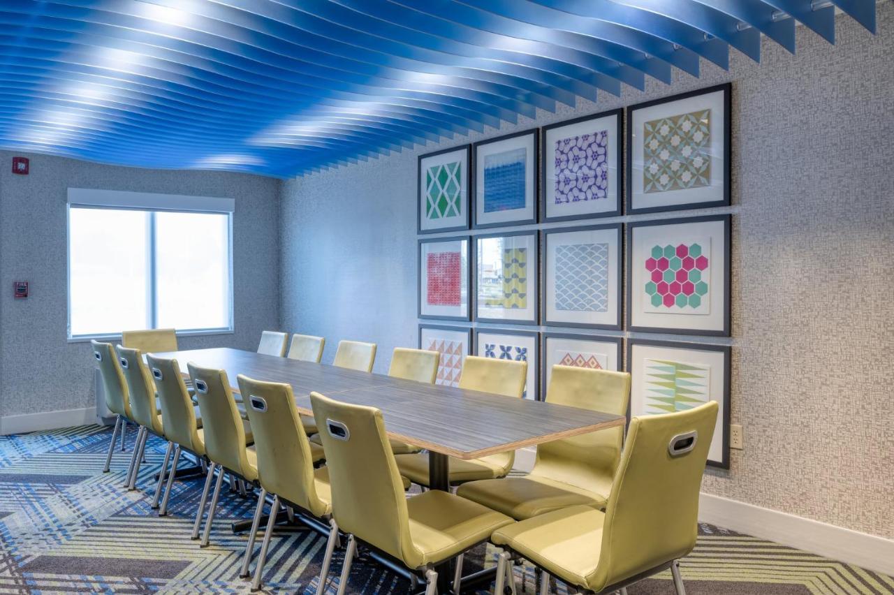 Holiday Inn Express Radcliff Fort Knox By Ihg Exteriör bild