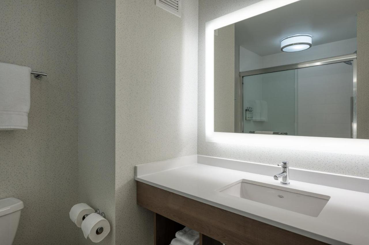 Holiday Inn Express Radcliff Fort Knox By Ihg Exteriör bild